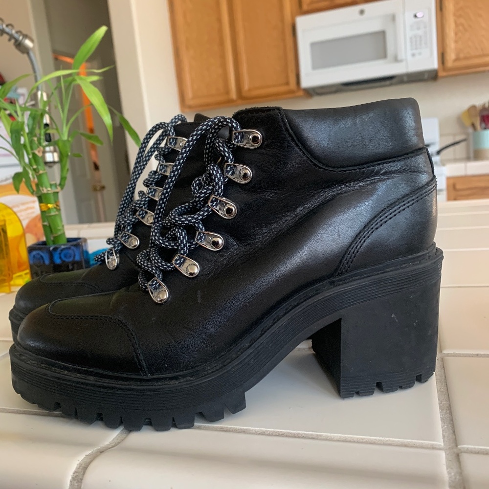 Mark fisher combat boots